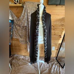 Pelle Nova di Riviera Brown Knit Shawl Wrap Real Fur Pom Pom Trim Fringe Detail